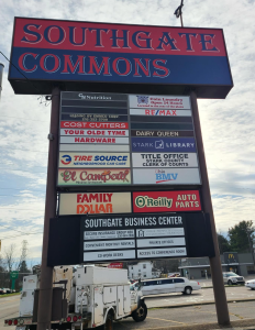 Pylon plaza sign faces by Adam's Signs