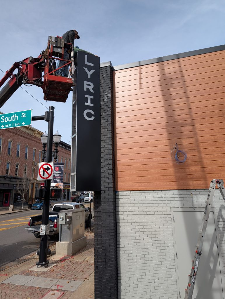 Adam Signs installs Lyric Theater Exterior Sign